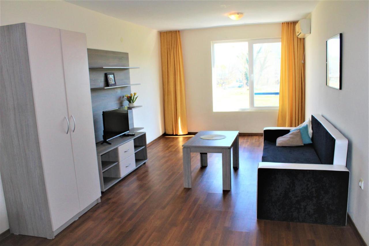 Solei Apartments พรีมอร์สโก ภายนอก รูปภาพ