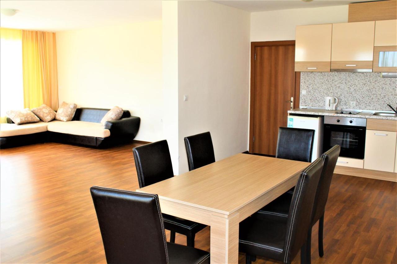 Solei Apartments พรีมอร์สโก ภายนอก รูปภาพ